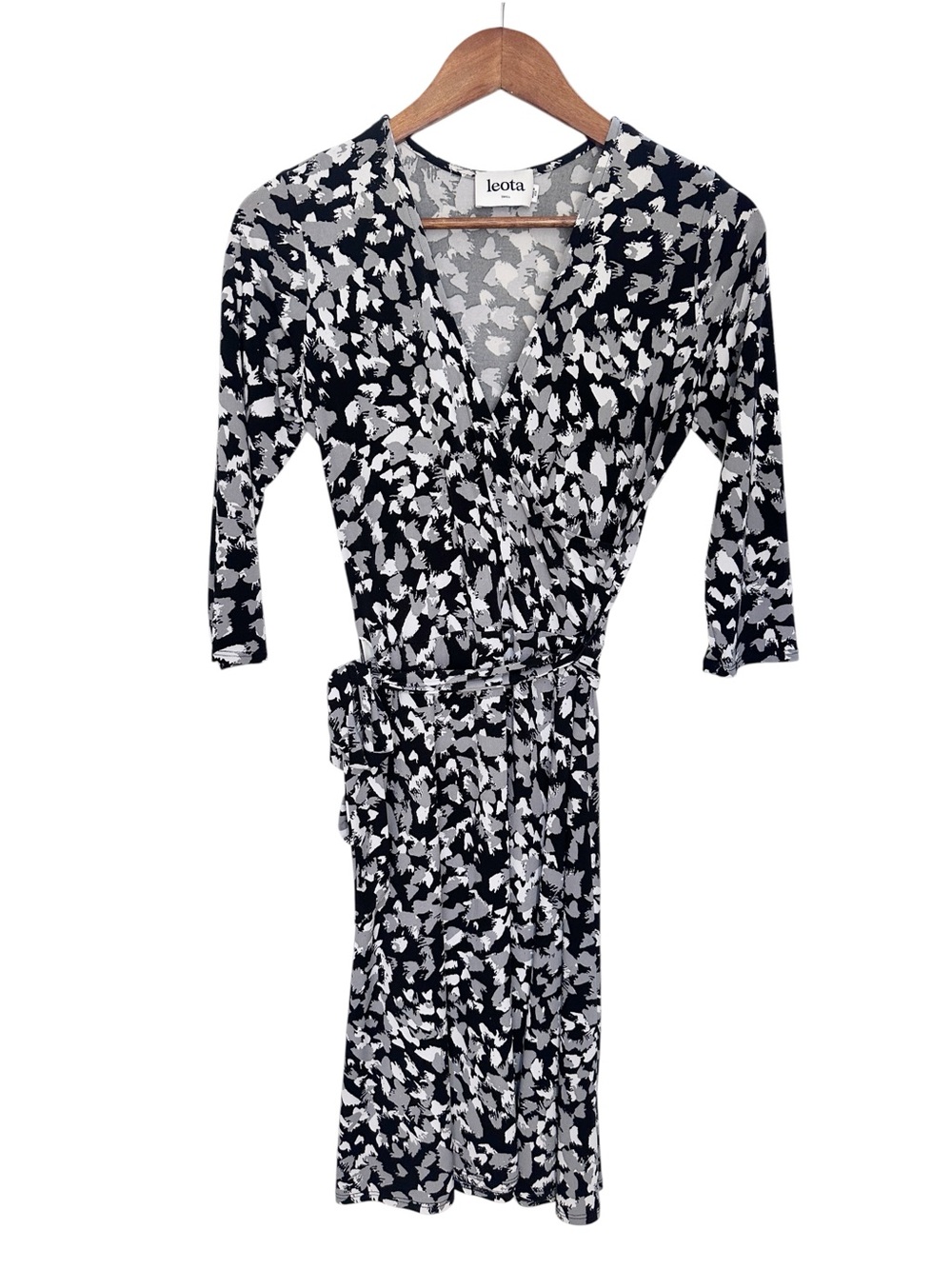 Leota Abstract Floral Faux Wrap Midi Dress Black Gray Small
